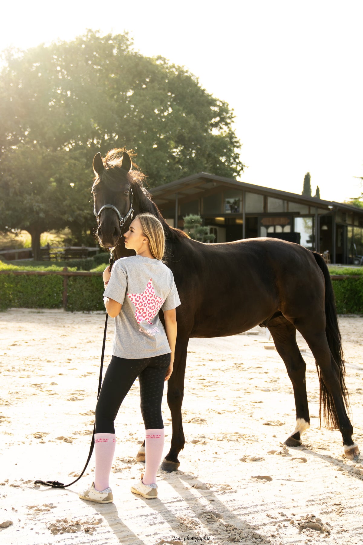 T-shirt oversize ROMY – Equislay Club – Gris, étoiles & léopard rose
