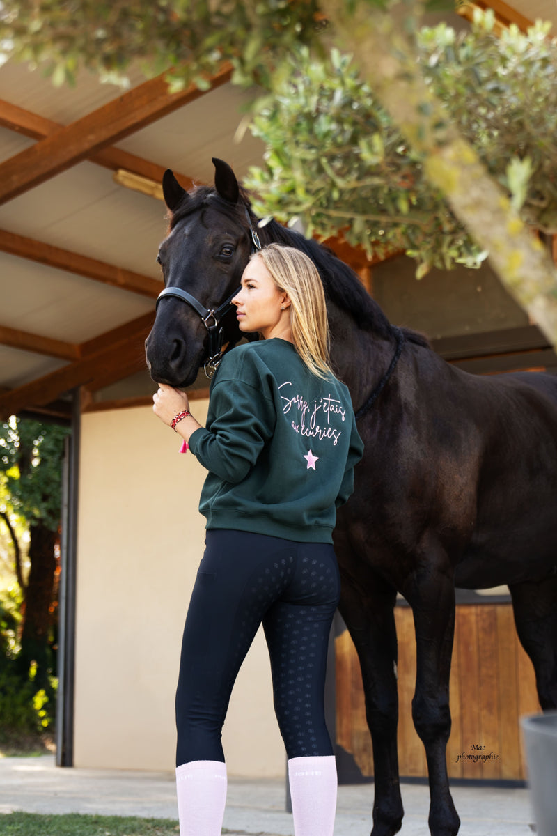 Sweat brodé NINA – Sorry j’étais aux écuries – Vert & rose pâle