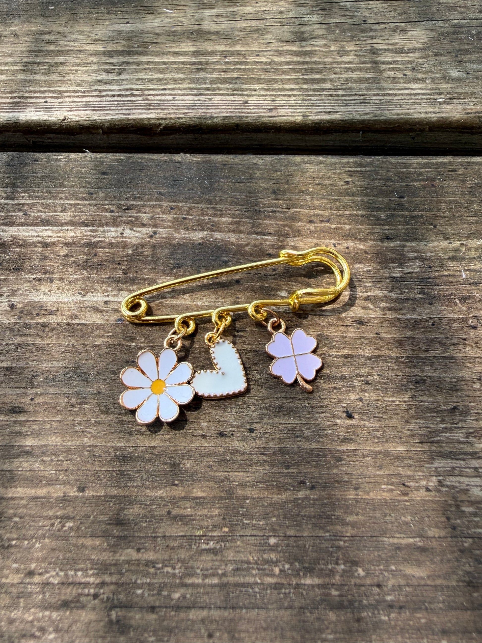 Broche cavalière cheval Fleur Cœur blanc Trèfle | Equislay
