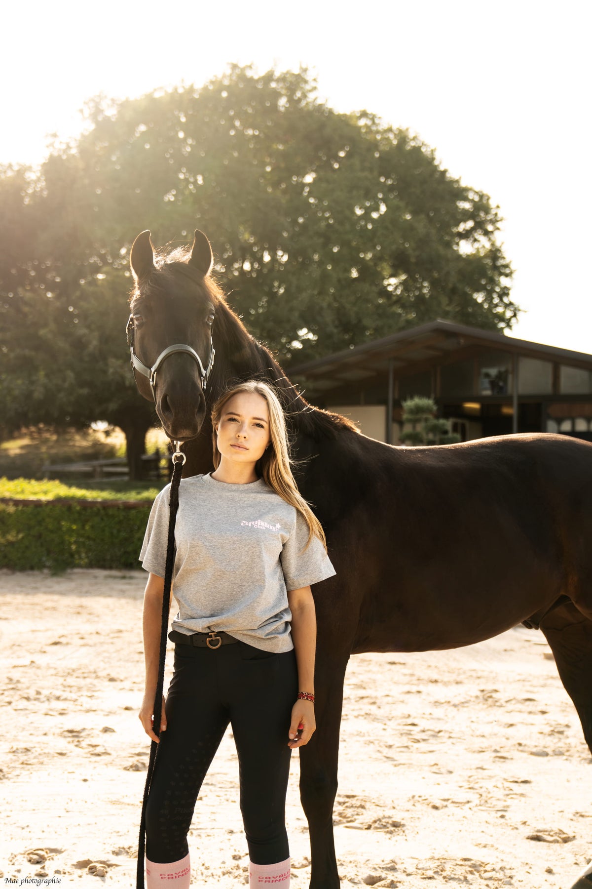 T-shirt oversize ROMY – Equislay Club – Gris, étoiles & léopard rose