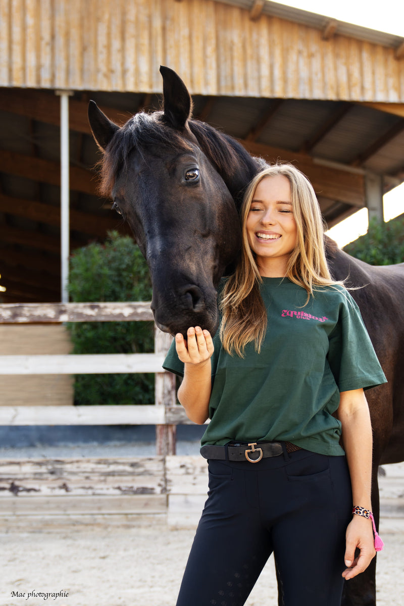 T-shirt oversize ROMY – Amour, cheval & paillettes – Vert & rose