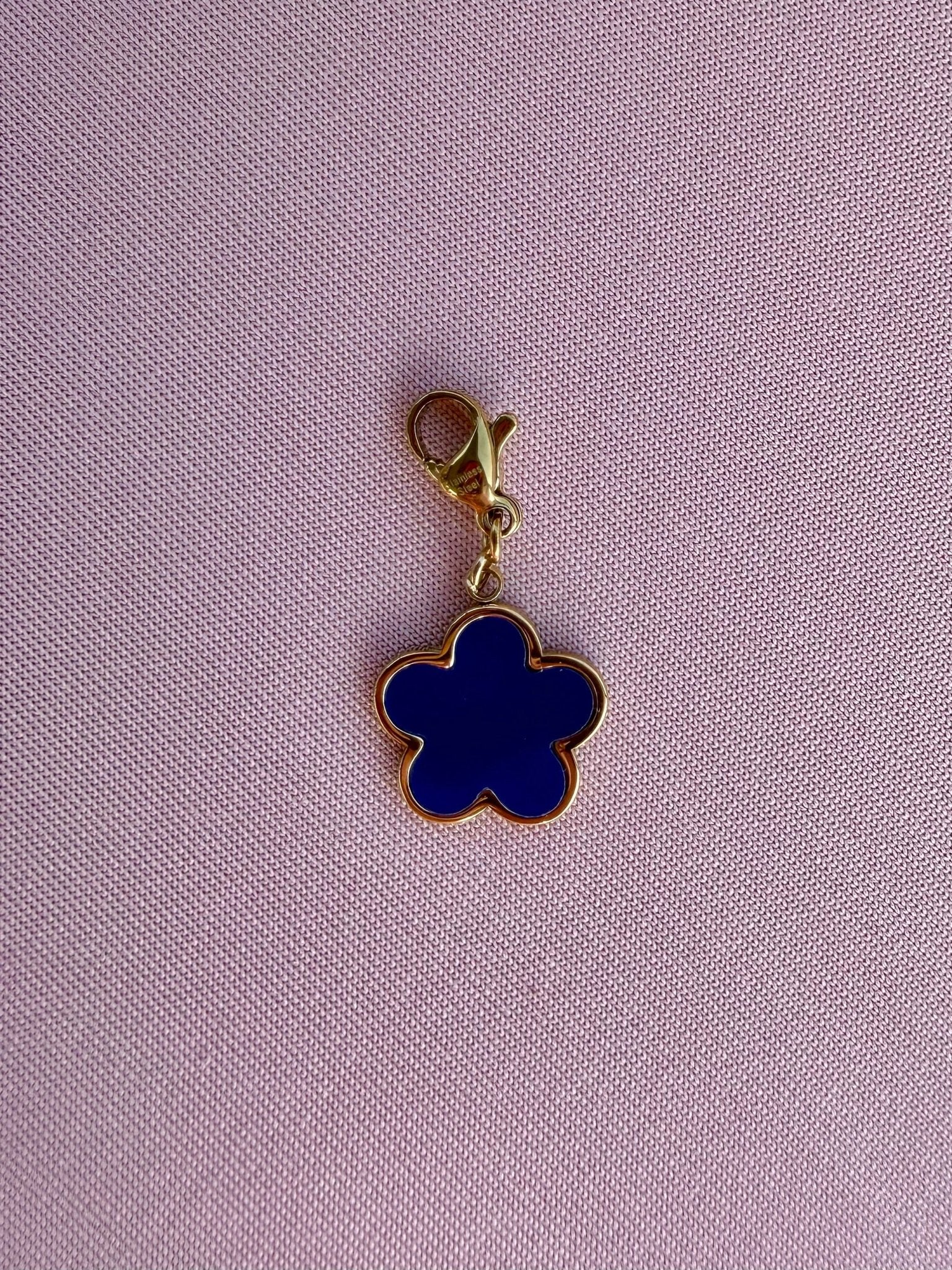 Charm fleur bleu marine - Equislay