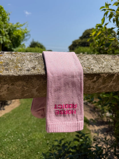 Chaussettes Horse Addict – Rose pâle (écriture fuchsia) - Equislay