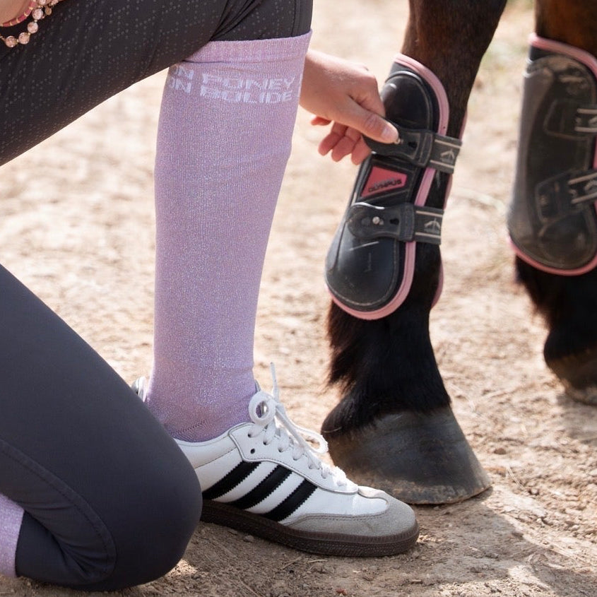 Chaussettes d’équitation Mon Poney Mon Bolide – Lilas