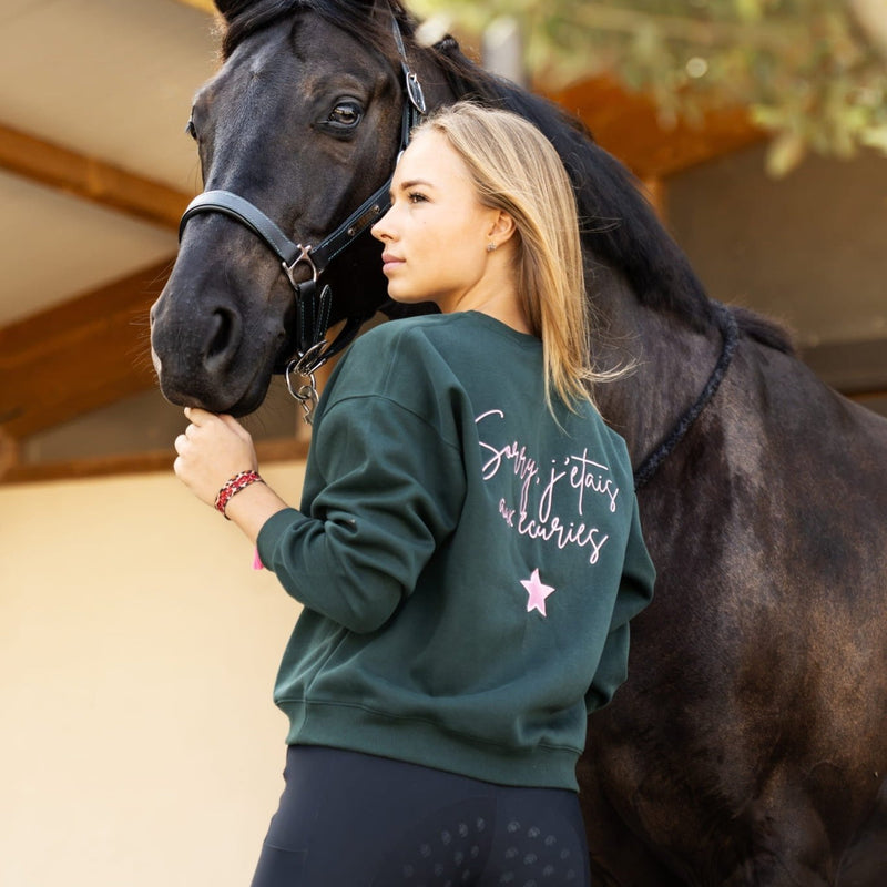 Sweat brodé NINA – Sorry j’étais aux écuries – Vert & rose pâle - Equislay
